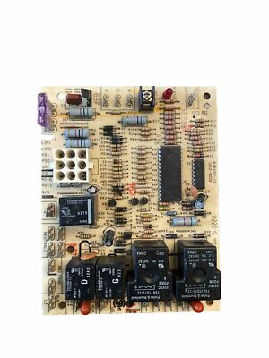 Goodman B18099-13   1012-933D Furnace Control Board 1012-83-9337A