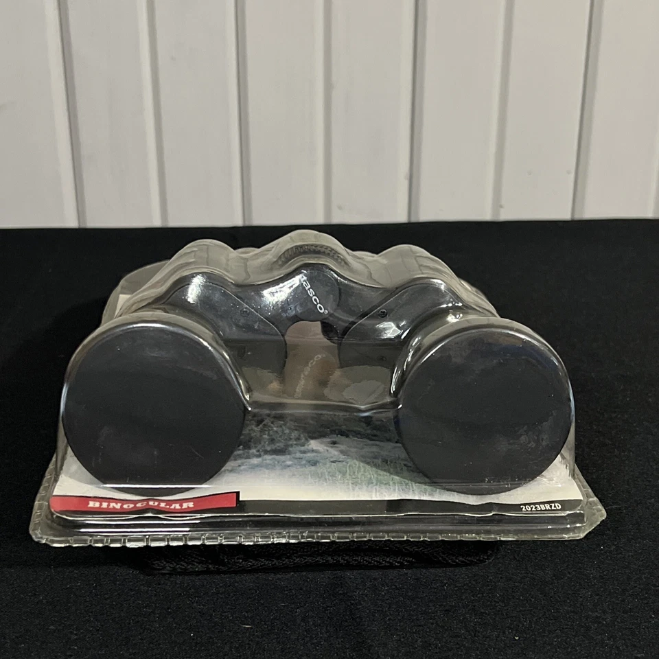 Tasco Wide Angle and Rubber 2023BRZ 10x50MM Binoculars - Sightseeing Hunting - Image 2 of 4