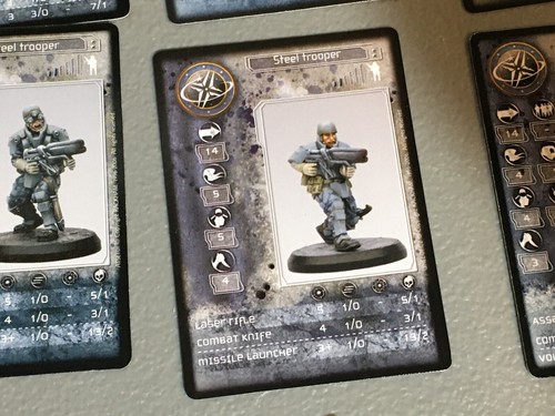 A23382 RACKHAM AT-43 UNA MIXED LOT TROOPERS HEAD BITS + CARDS - Picture 12 of 16