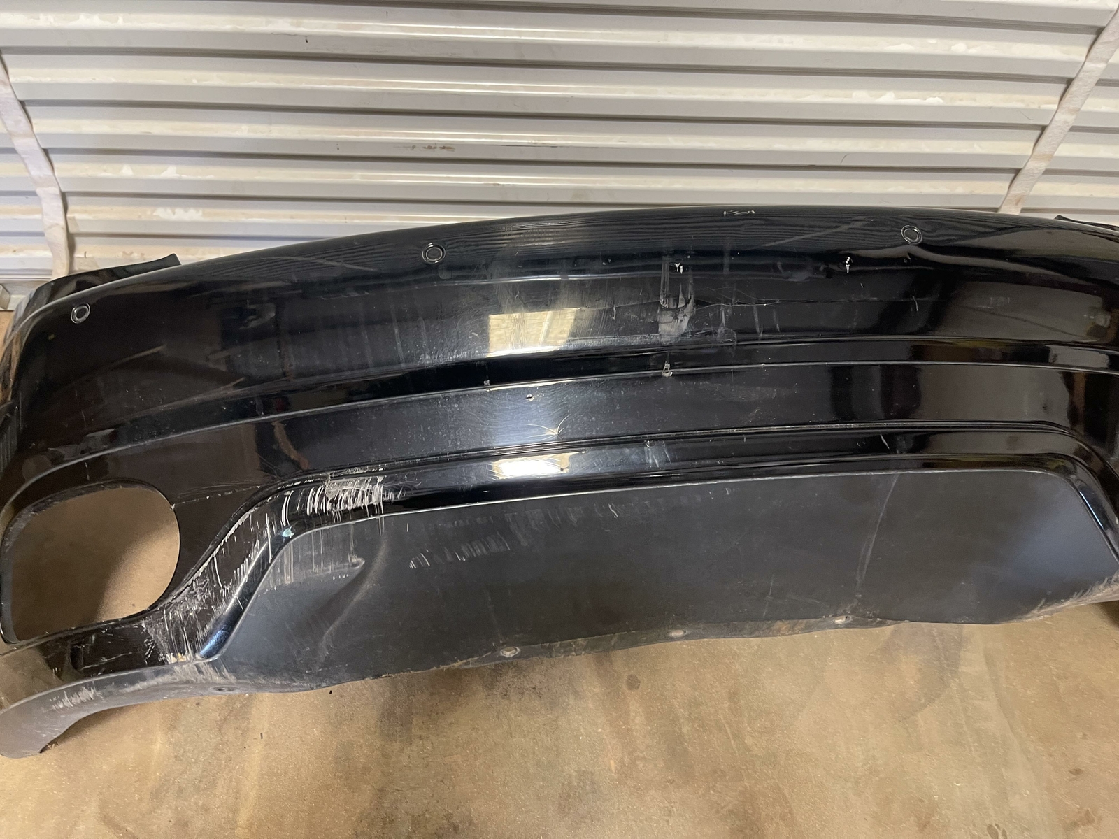 08-13 MASERATI GRANTURISMO 4.2L REAR BUMPER COVER ASSEMBLY OEM W/PARKING SENSORS