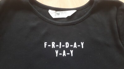 Langarmshirt schwarz H&M Gr. 146/152  F-R-I-D-A-Y  Y-A-Y