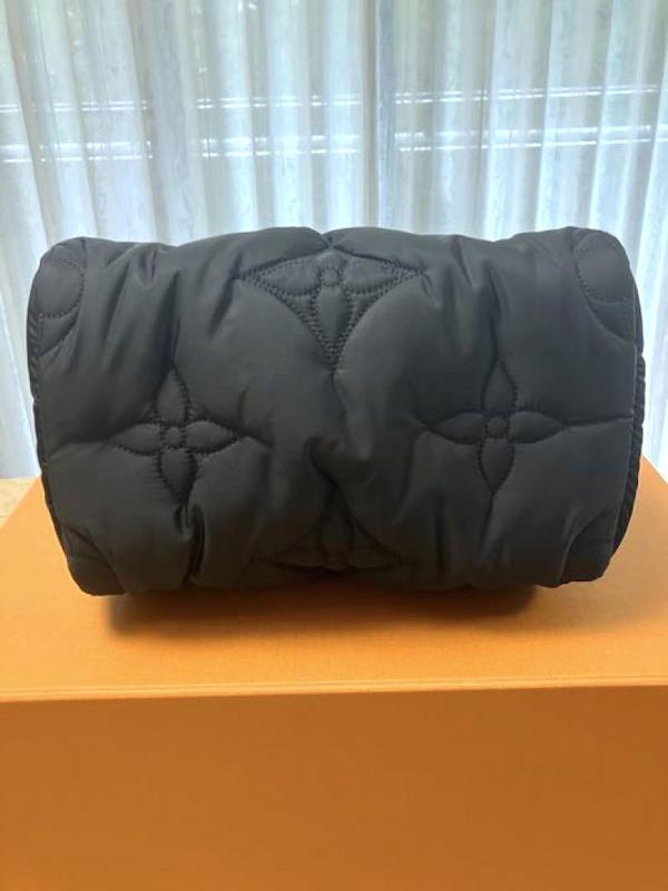 LOUIS VUITTON Speedy 25 Crossbody Bag M59008 Black Pillow Hand