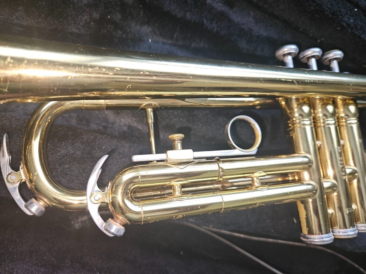 King Tempo 600 Trumpet, USA, with case & MP, Very Good Condition