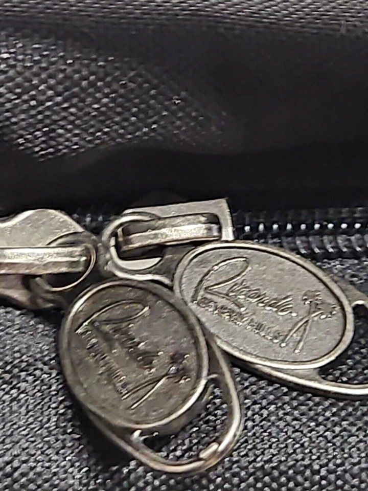 Womens Black Ricardo Beverly Hills Travel Toiletries Bag Carry On Hanging... - Image 4 of 4