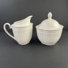 Mikasa Italian Countryside Stoneware Creamer and Sugar Bowl With Lid