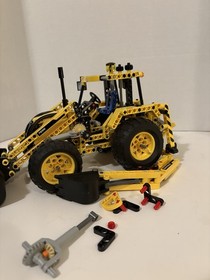 LEGO TECHNIC: Backhoe Loader (8069) Mostly Complete