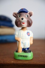 Vintage 1980s Chicago Cubs Bobblehead Nodder Gold Base baseball display Bat