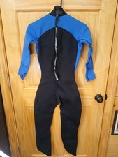 Body Glove Wet Suit 3.2 mm Womens 5/6 With Head Cover