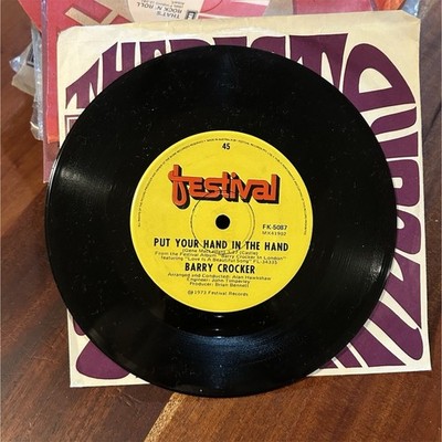 Barry Crocker - Put Your Hand In The Hand 7'' Single 45RPM FK-5087
