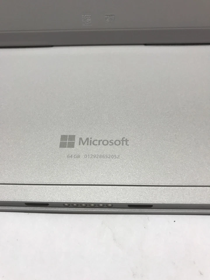 Microsoft Surface 3 1645 10.8" Intel Atom 4GB RAM 64GB SSD Windows 10 Cracked DW - Image 4 of 4
