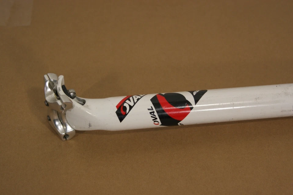 Tija de sillín Oval Concepts 600 aleación 2 pernos 31,6 x 350 mm blanco y rojo SP64 Foto 2 de 2