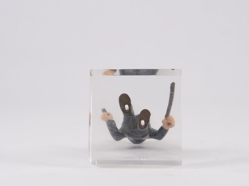 Plastoy 1994 TINTIN Dupont 8 Cm On Plexi Base - Picture 5 of 12