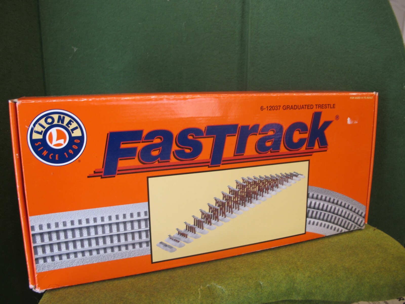 lionel fastrack graduated trestle set