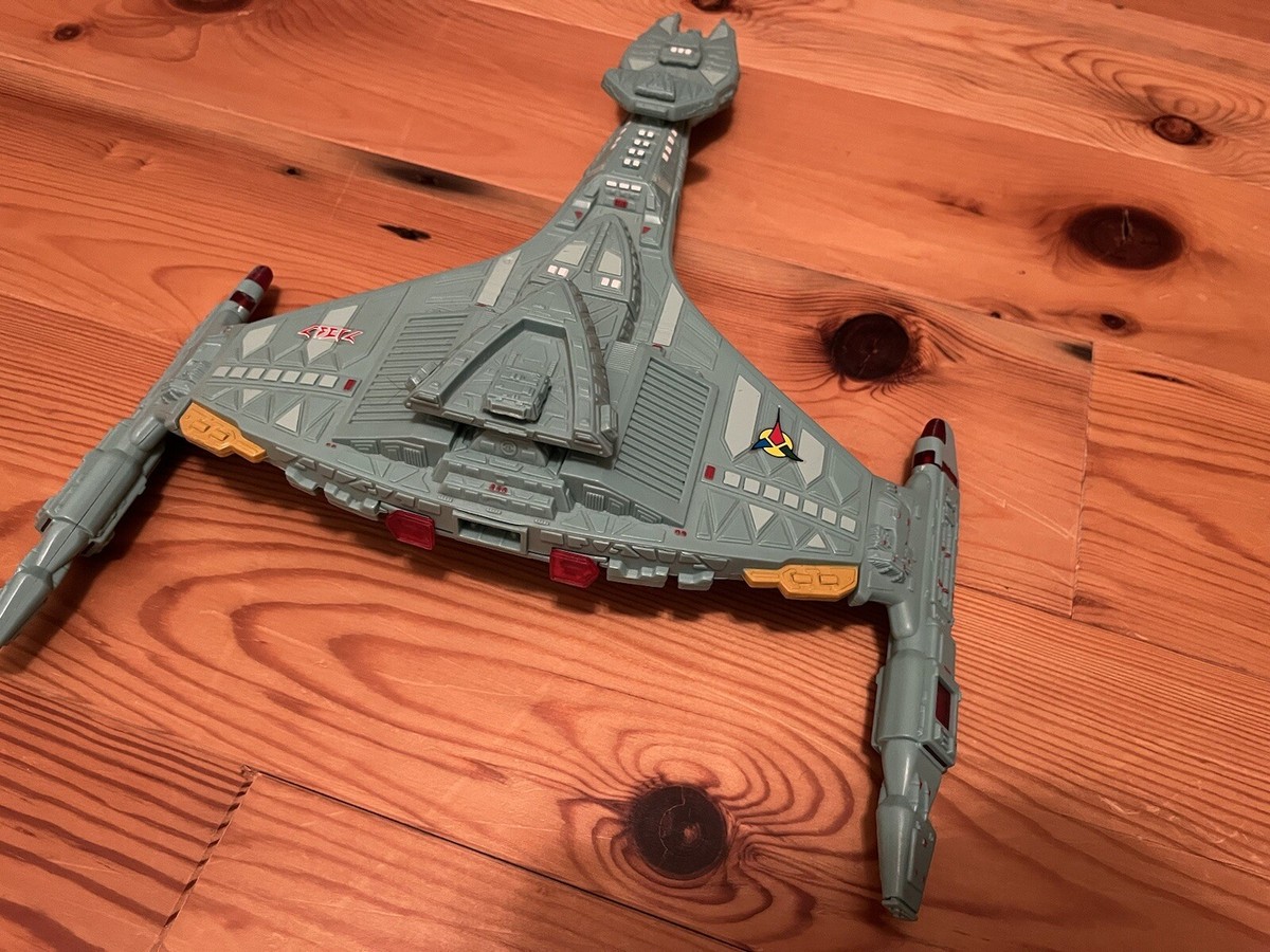 Star Trek Next Gen Klingon Vor'cha Class Attack Cruiser 1993