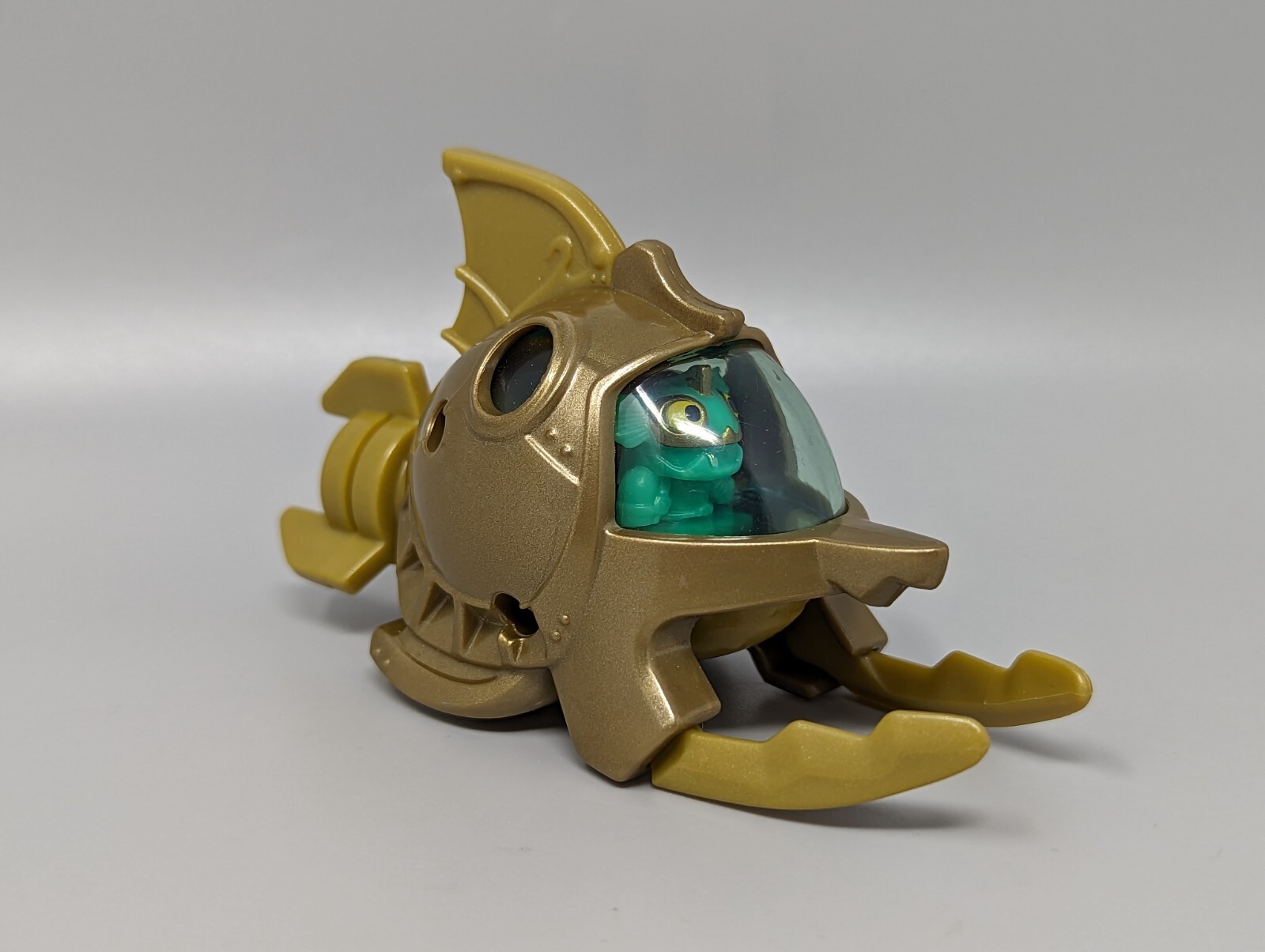 McDonald's 2016 Activision Skylanders Gill Grunt in Deep Dive Reef Ripper