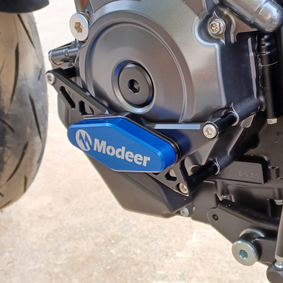  CNC Frame Sliders Crash Falling Protection Pad For Suzuki GSX-8S