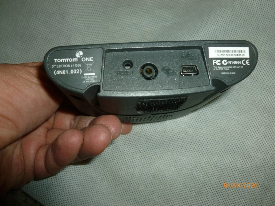 TomTom ONE GPS 3rd Edition Portable GPS Voice Navigator 3.5" Touch Screen - Image 2 of 3