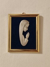 Cadre De Prières Vierge Marie En Étain Sur Feutrine Bleu Encadrement Doré