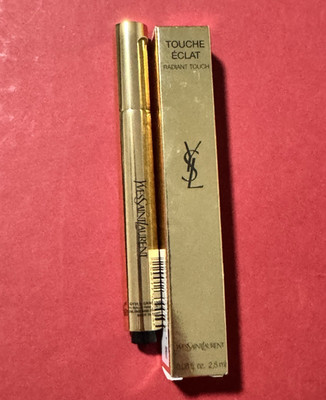 Yves Saint Laurent Touche Éclat Radiant Touch Concealer Pen Shade 3 2.5ml