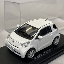Mini Car Toyota IQ 2012 White 1/43 Scale Box Display Diecast Vol 182