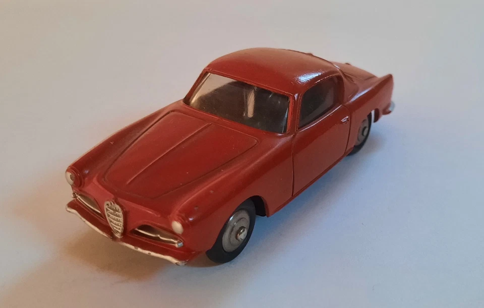 Alfa Romeo 1900 Super Sprint Dinky Toys 24J et sa boîte d'origine - Photo 3/4