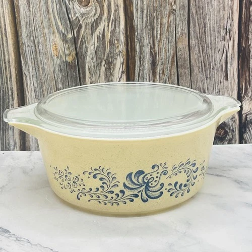 Vintage Pyrex 475-B Casserole 2.5 QT Homestead Beige Blue Floral Scroll w/ Lid