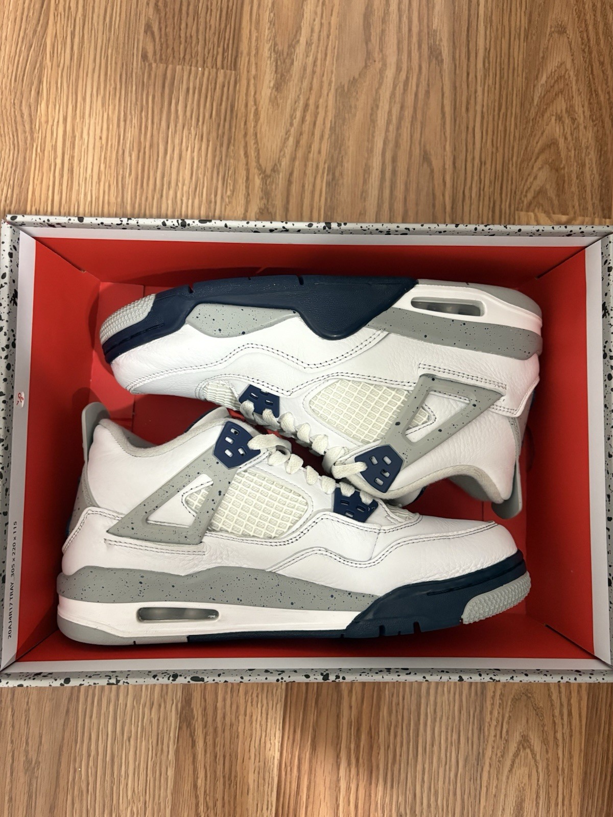 Air Jordan 4 Retro GS 'Midnight Navy' Women’s Size 6.5 Men’s Size 5