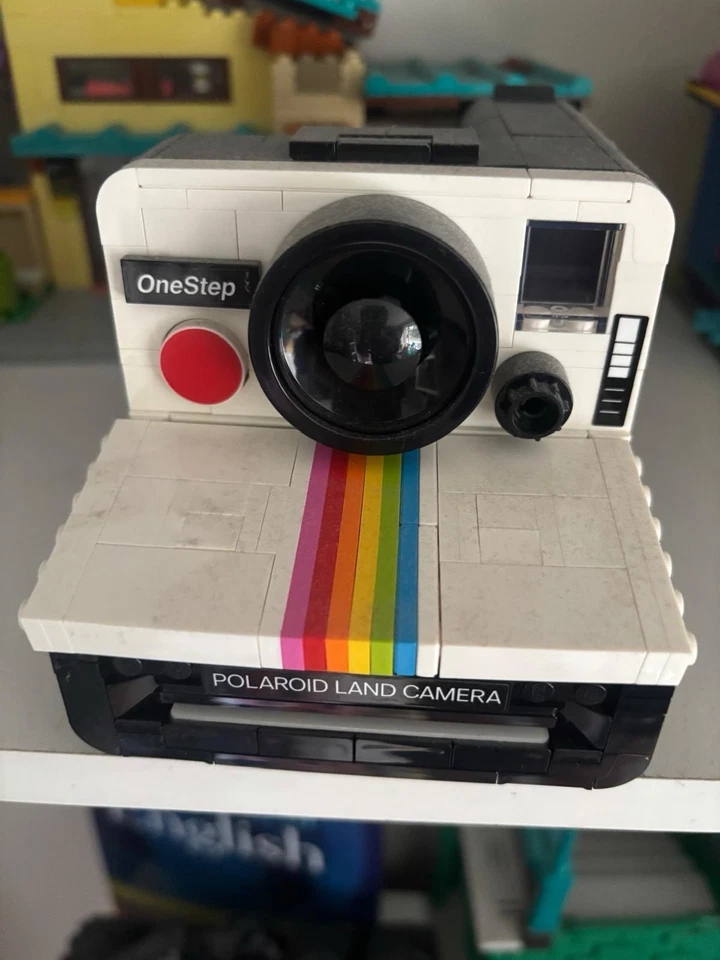 LEGO Ideas 21345 Polaroid OneStep SX-70, photo 3 of 5