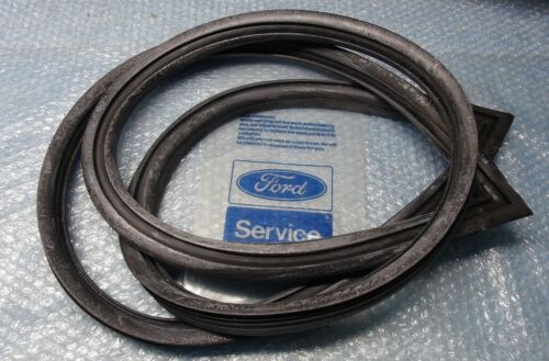 FORD CORTINA MK1 NEW HIGH QUALITY REPRODUCTION REAR WINDSCREEN SEAL WEATHERSTRIP - Picture 1 of 5
