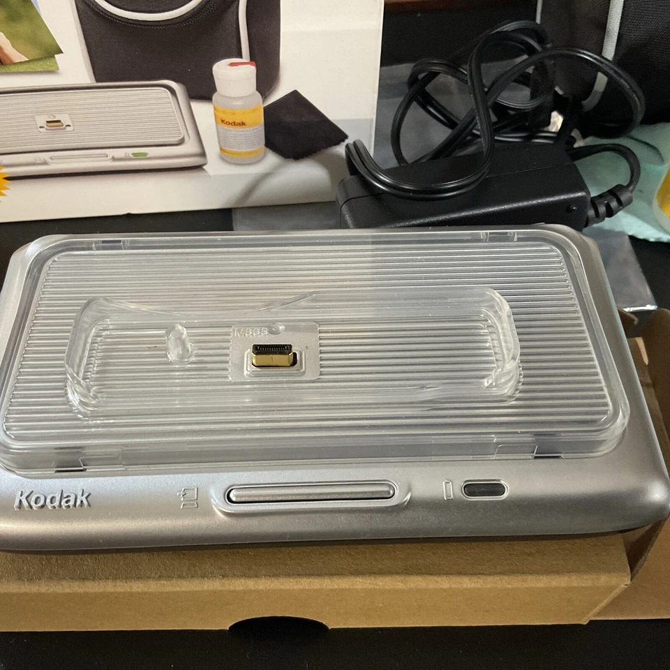 Kit de base para cámara Kodak EasyShare estación de batería recargable Foto 2 de 4