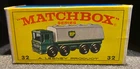 Matchbox Lesney  No 32 Layland BP Tanker Empty Repro E Style Box*