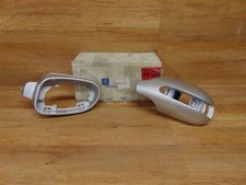 Retroviseur gauche (ou coque) Mercedes 230