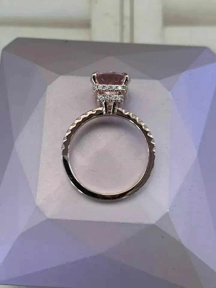 Anillo de boda para mujer enchapado en oro rosa de 14 quilates de 2,20 quilates corte ovalado creado en laboratorio Foto 4 de 4