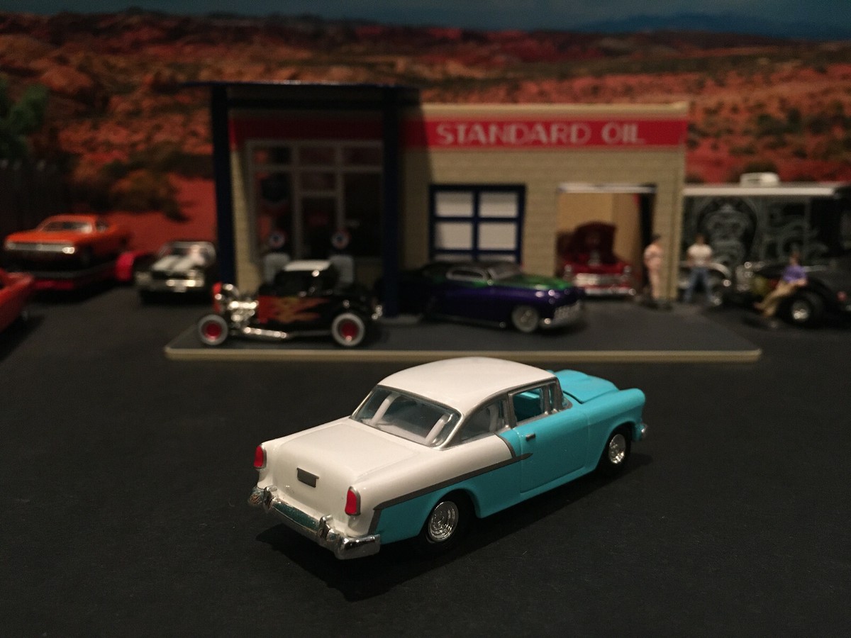 1:64 Hot Wheels Limited Edition 1955 55 Chevy Blown Hot Rod
