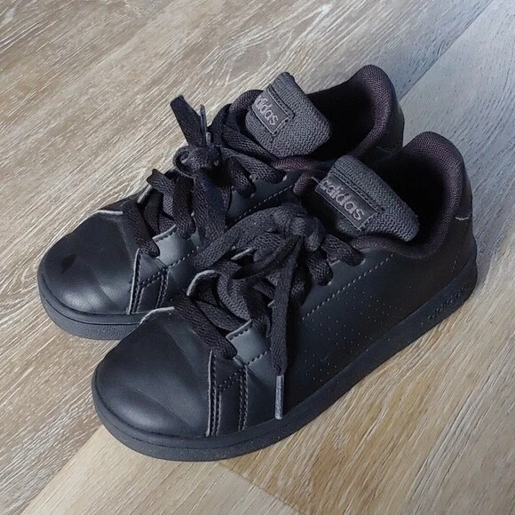 Adidas kids advantage top