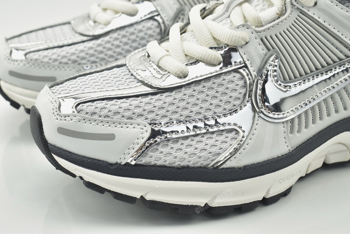 【Nike】Zoom Vomero 5 Photon Dust Gridiron HJ3758-001 Nike Zoom Vomero 5 Photon Dust Gridiron HJ3758-001 [Men SZ