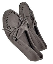Minnetonka 409 Moccasins Kilty Hardsole Sz 8 Gray Suede Slip On Fringe Shoes