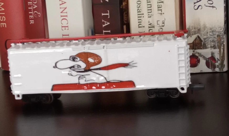 Un tren de Navidad Charlie Brown escala N SNOOPY vagón atlas modelo árbol cacahuetes Foto 3 de 4