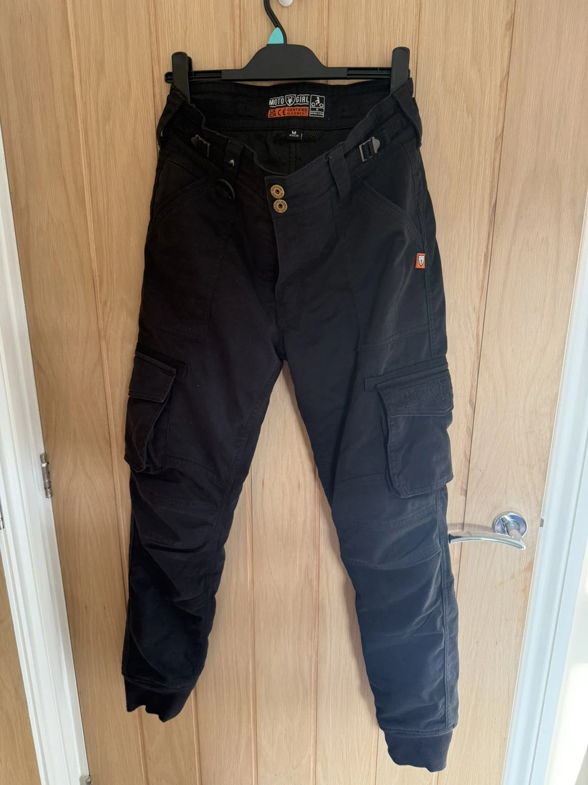 MotoGirl Lara Ladies Motorcycle Motorbike Protective Cargo Trousers Black
Opens in a new window or t