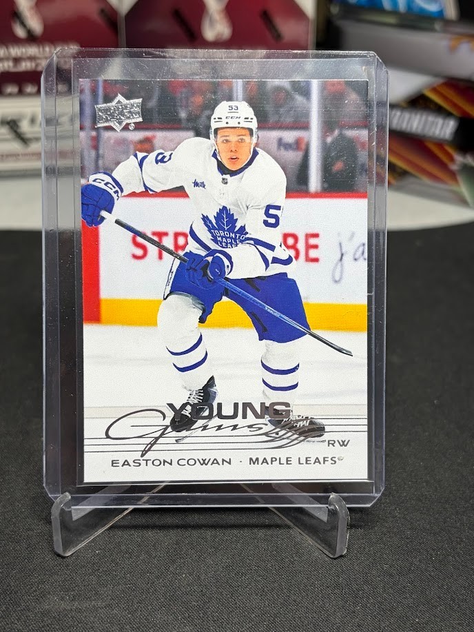 2025/26 UPPER DECK EASTON COWAN #462 YOUNG GUNS ROOKIE NRMT
