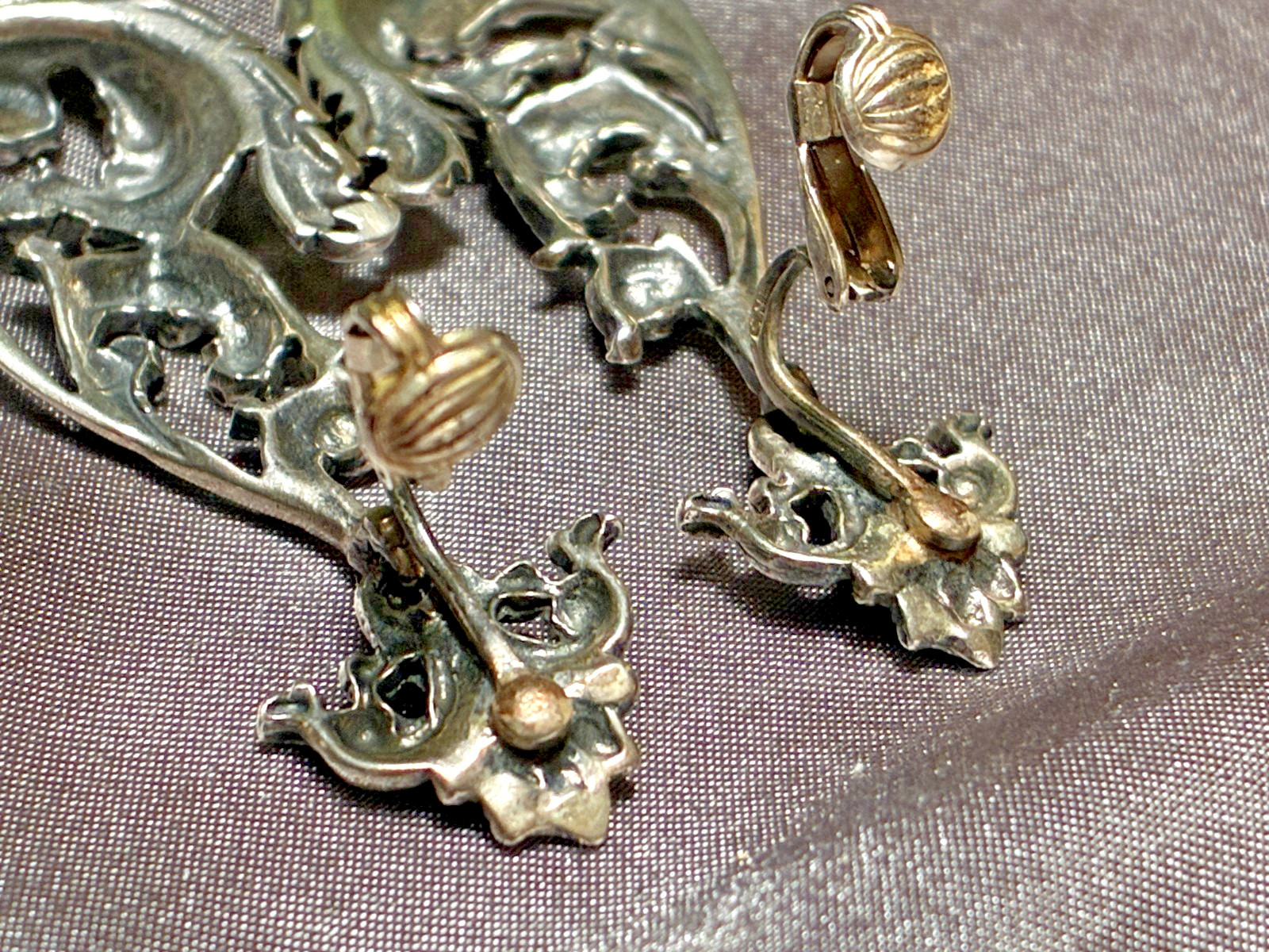 Elegant Vintage Art Nouveau Ornate Feather Scroll Sterling Clip On Earrings