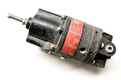 Fairchild 24 Model 24 Snap Acting On Off Relay 10-120 PSIG Spring Range 1.0-60