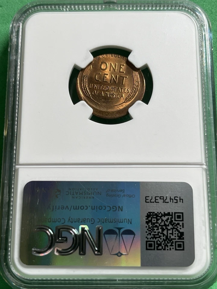 1942 Lincoln 1c STRUCK OFF CENTER MINT ERROR UNC DET. REVERSE WHEEL MARK NGC - Image 2 of 2