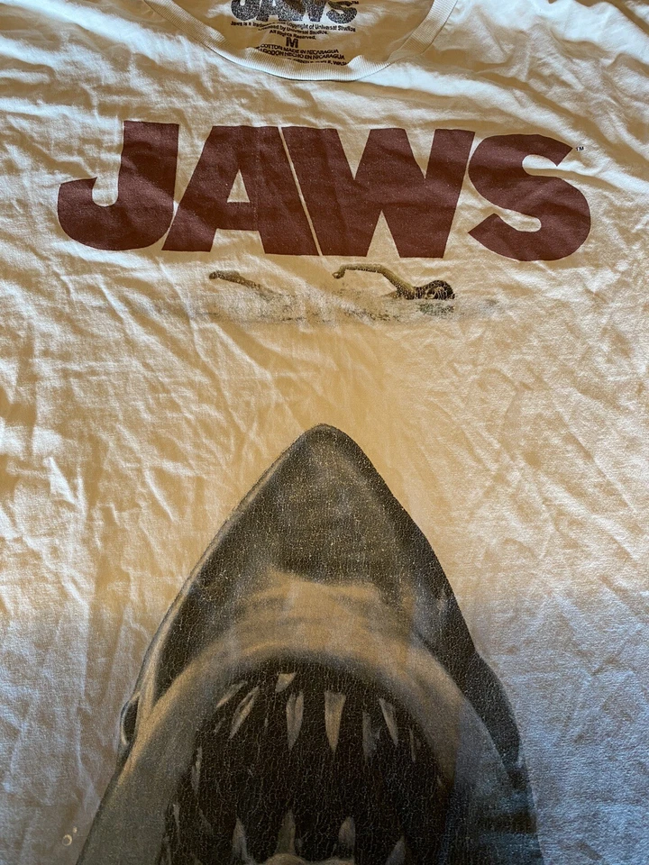 Camisa gráfica de ajuste unisex Jaws mediana muy suave bonita coleccionable Foto 4 de 4