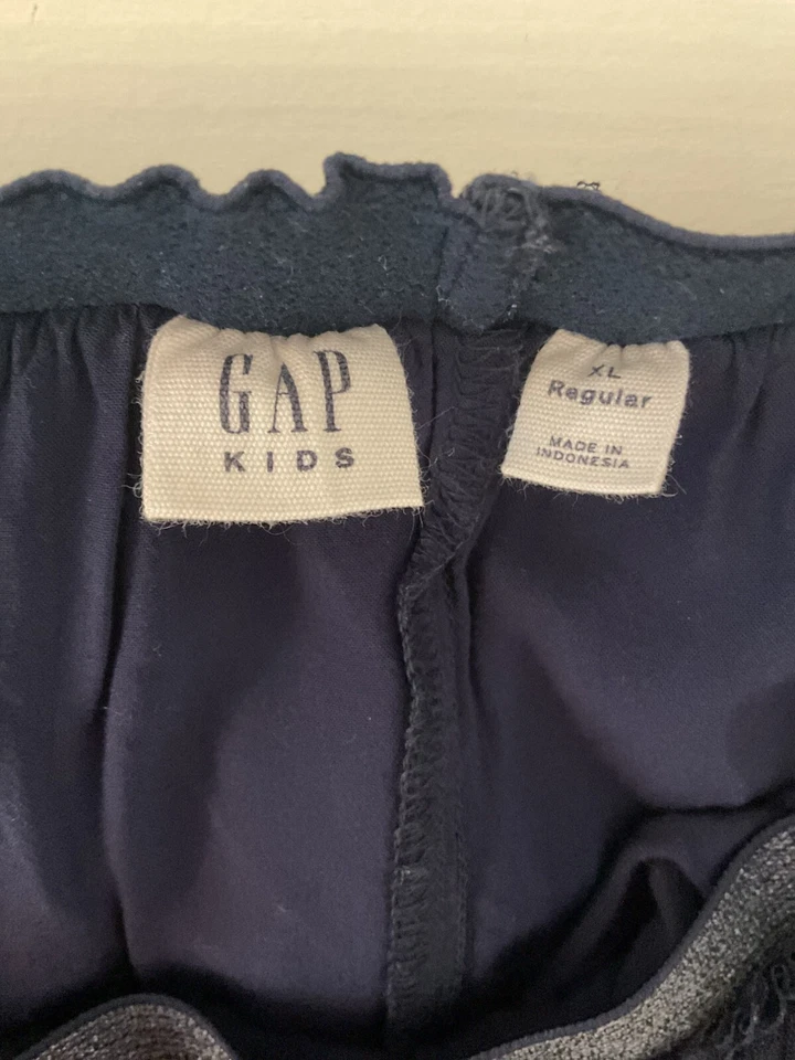 Falda Gap Kids Azul Marino Tul XL Con Cintura Elástica y Forro Foto 2 de 4