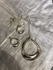 Silver Tone Necklace & Pierced Earrings Set Jewelry YN-55