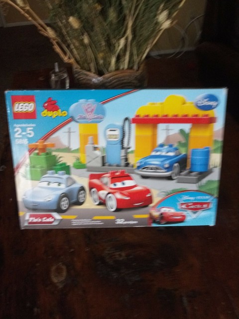 lego duplo cars flo's cafe