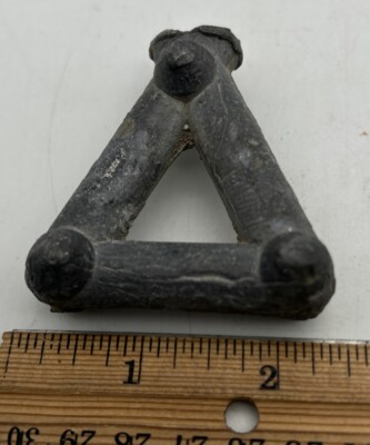 4OZ CLAW SURF TRIANGLE LEAD FISHING SINKER WITH METAL EYE PICK YOUR PACK 