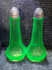 LARGE 6.5" VTG Uranium Salt And Pepper Shakers Anchor Hocking Princess Pattern