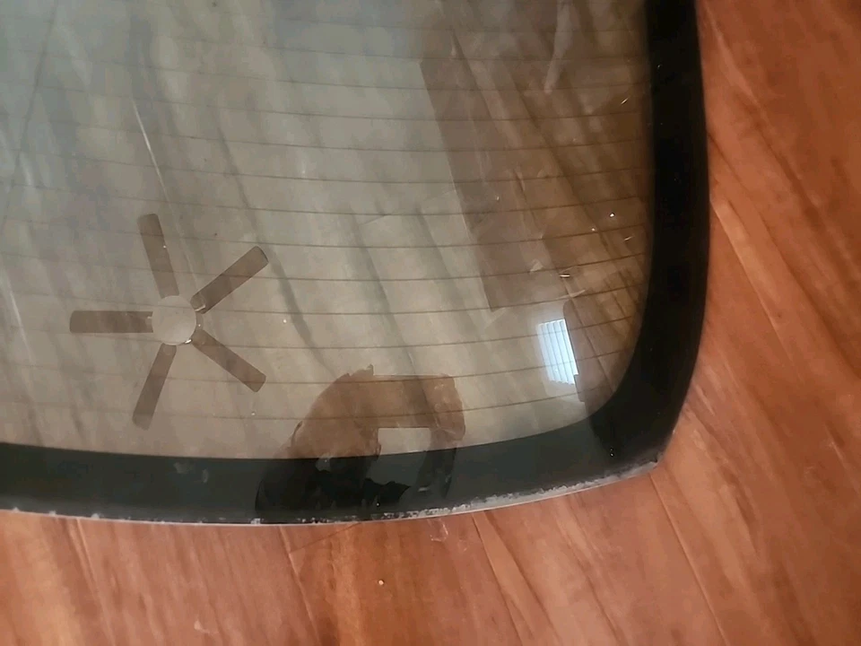 Parabrisas trasero de vidrio para Toyota Corolla 2009-2013 OEM Foto 3 de 4